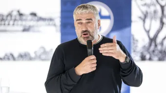 Jürgen Gerdes spricht.