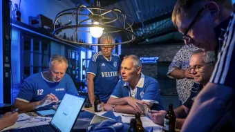 Viele Schalkerinnen und Schalker zeichneten Anteile an der Auf Schalke eG.