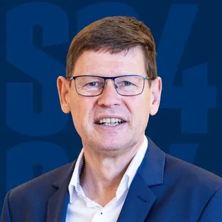 Portrait Jochen Grütters