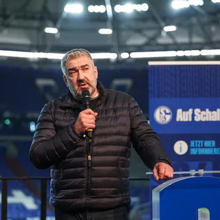 Foto vom Vorstand im Dialog