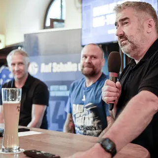 Die Auf Schalke eG beim Tourtermin in München